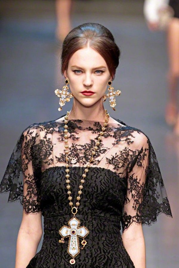 Transform Your Look with These Dolce & Gabbana Styling Tips!
