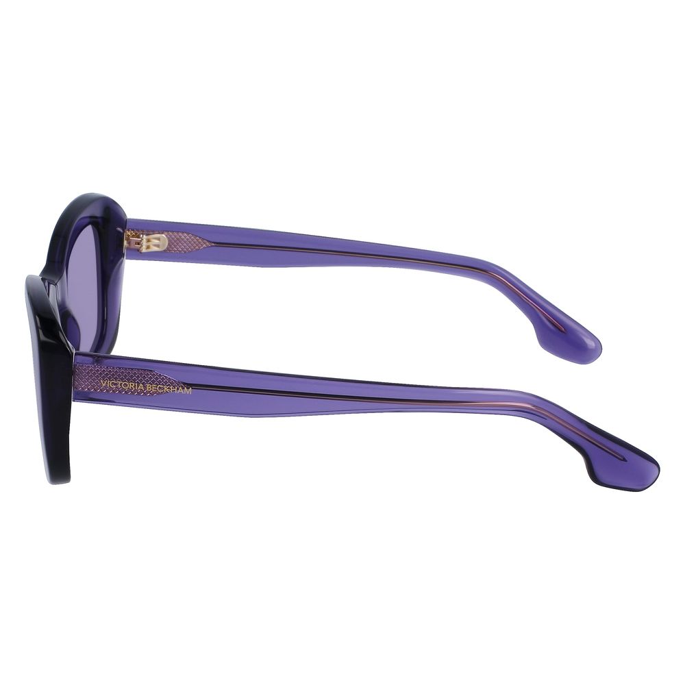 Elevate your style with Victoria Beckham Gray Acetate Sunglasses, a masterpiece of exquisite craftsmanship that embodies timeless elegance and sophisticated allure.