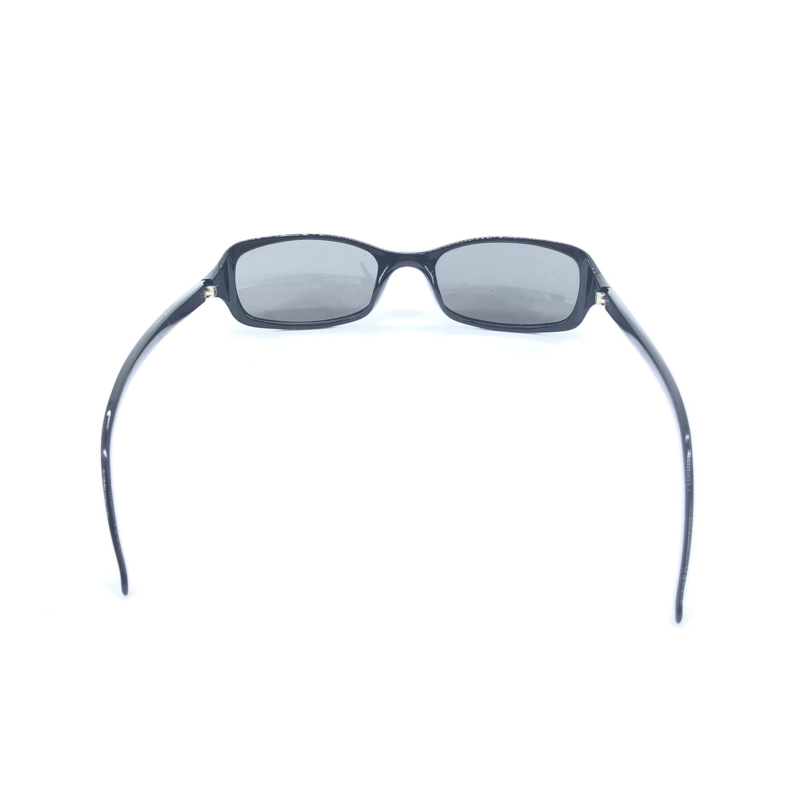 Gucci Black Sunglasses With Tinted Lenses