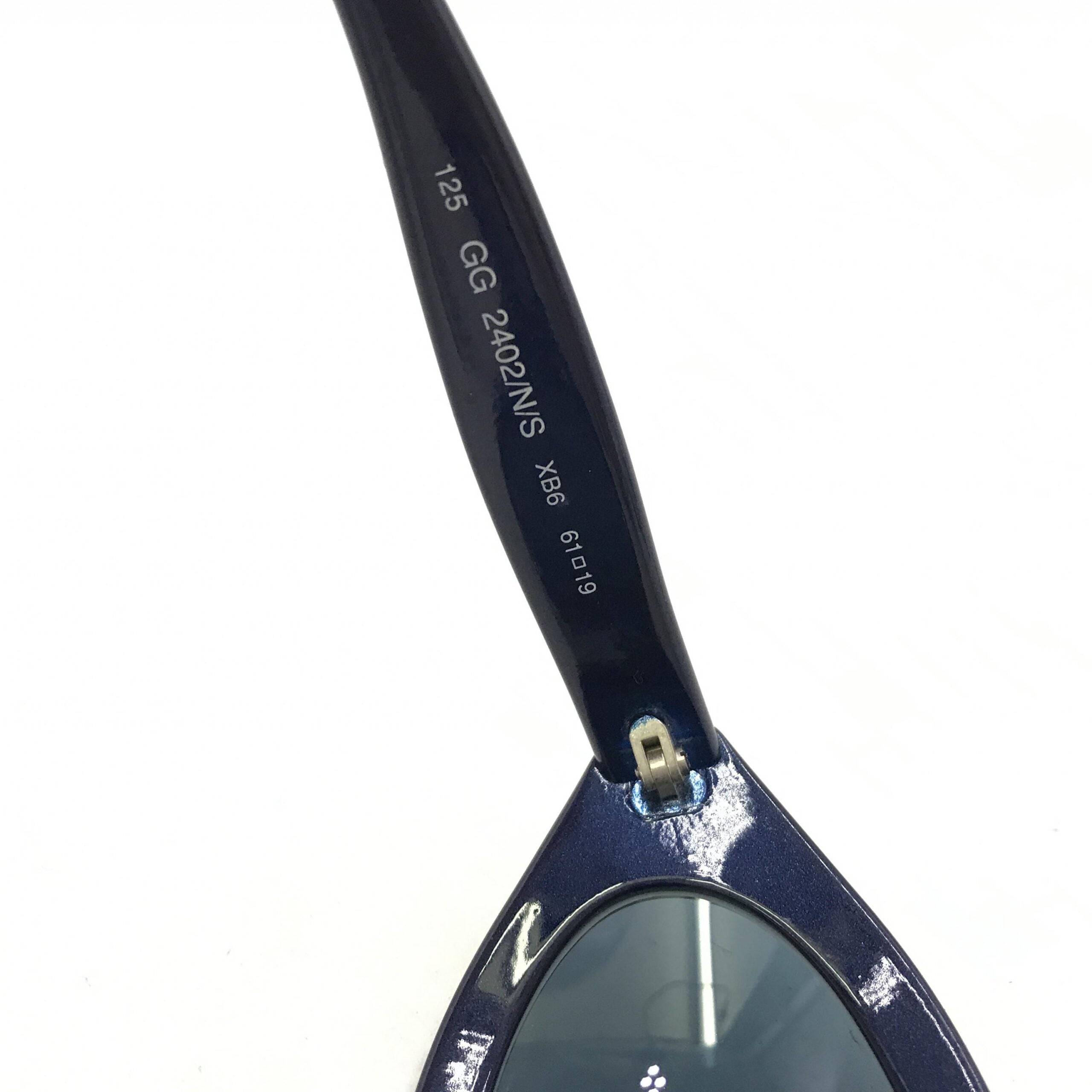 Gucci Dark Tint Cat-Eye Vintage Sunglasses