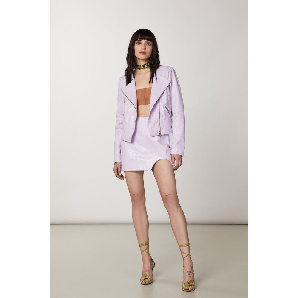 Elevate your wardrobe with the Patrizia Pepe Purple Leather Mini Skirt, a luxurious statement piece crafted from 100% lamb leather, embodying sophistication and allure.