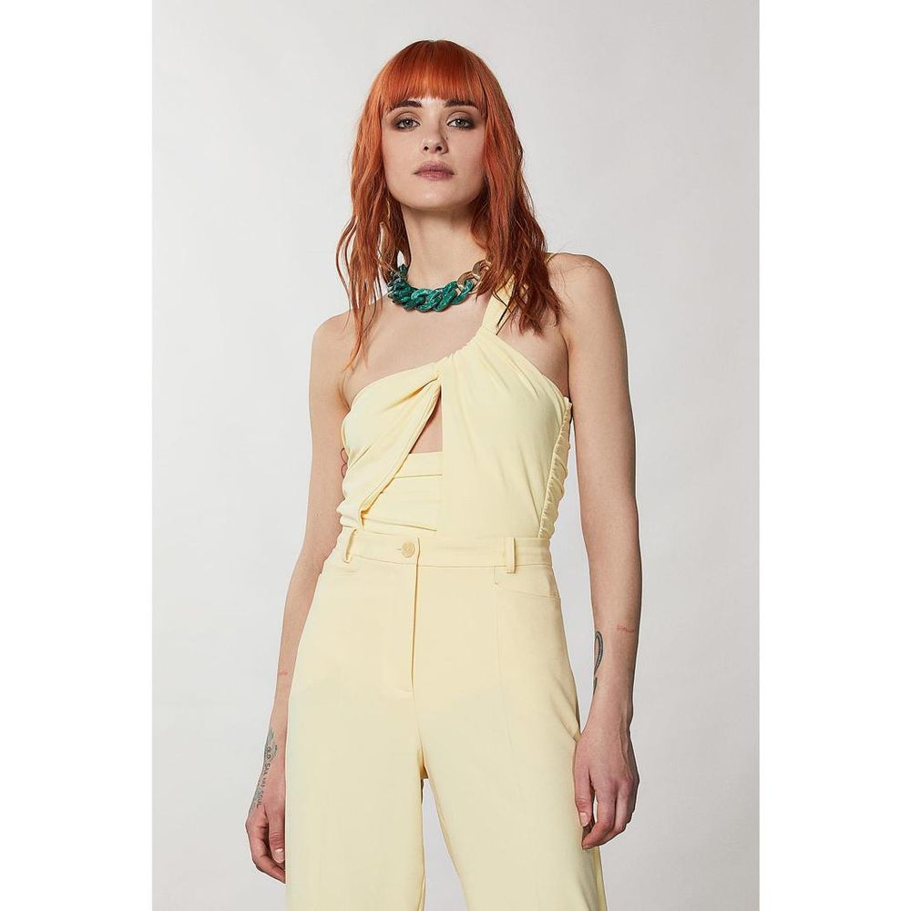Elevate your style with the Patrizia Pepe Yellow Acetate Tank Top, a luxurious blend of elegance and comfort, perfect for any sophisticated occasion.