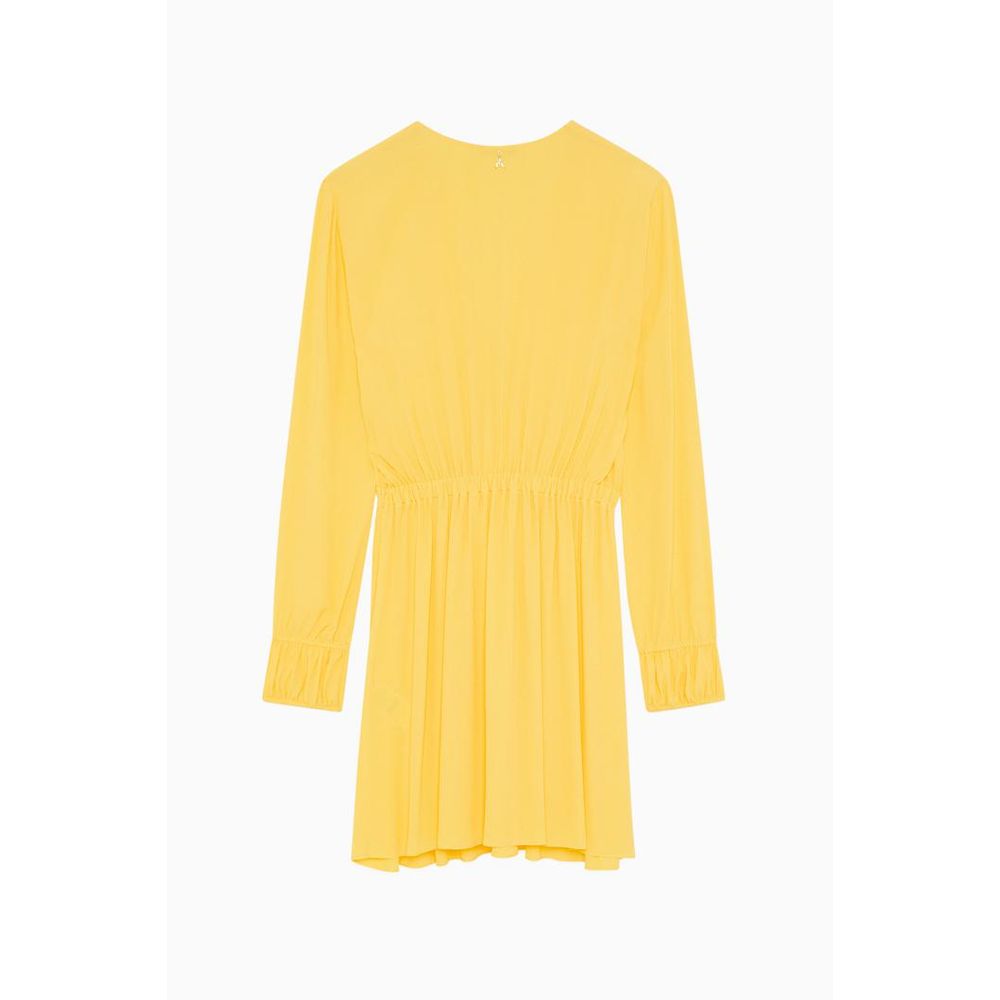 Elevate your wardrobe with the Patrizia Pepe Yellow Viscose Casual Dress, a luxurious blend of elegance and sophistication, perfect for any refined occasion.