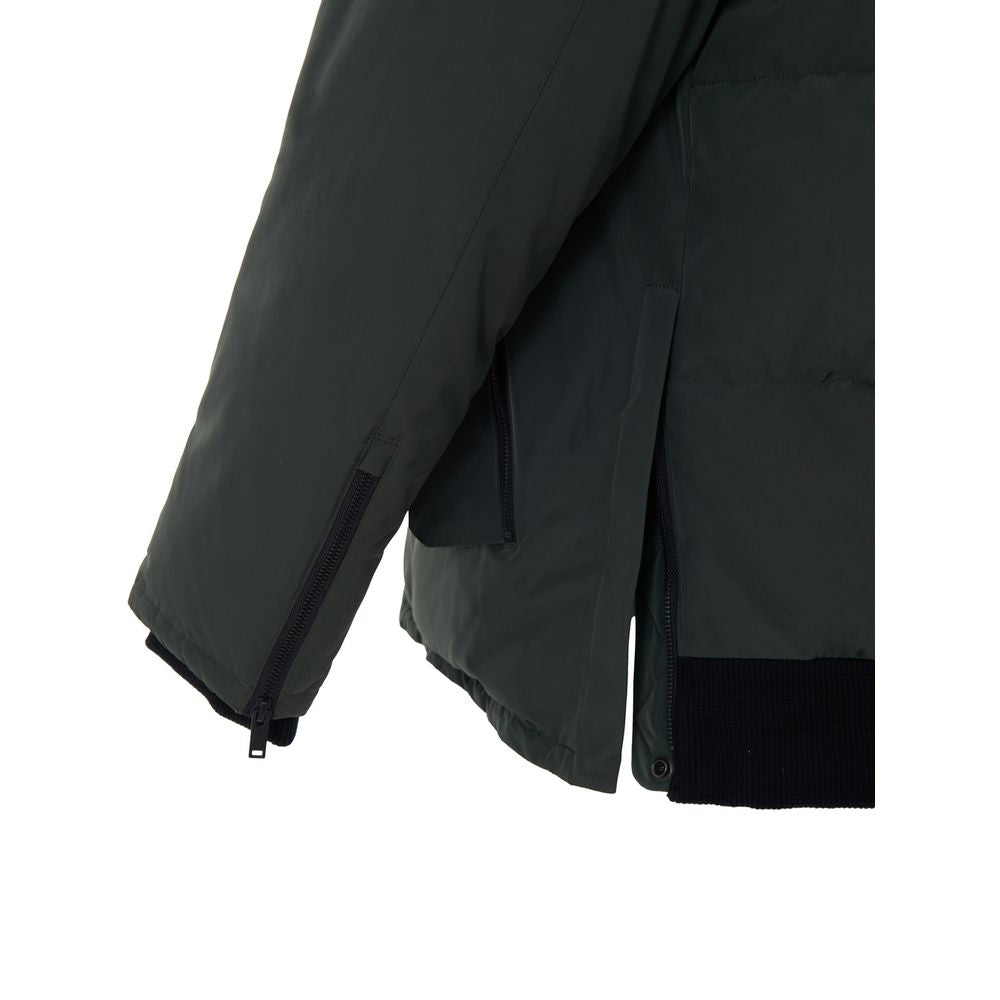 Discover the Moose Knuckles Green Nylon Parka, where exquisite craftsmanship meets luxurious fox fur, perfect for those who embody elegance and confidence.