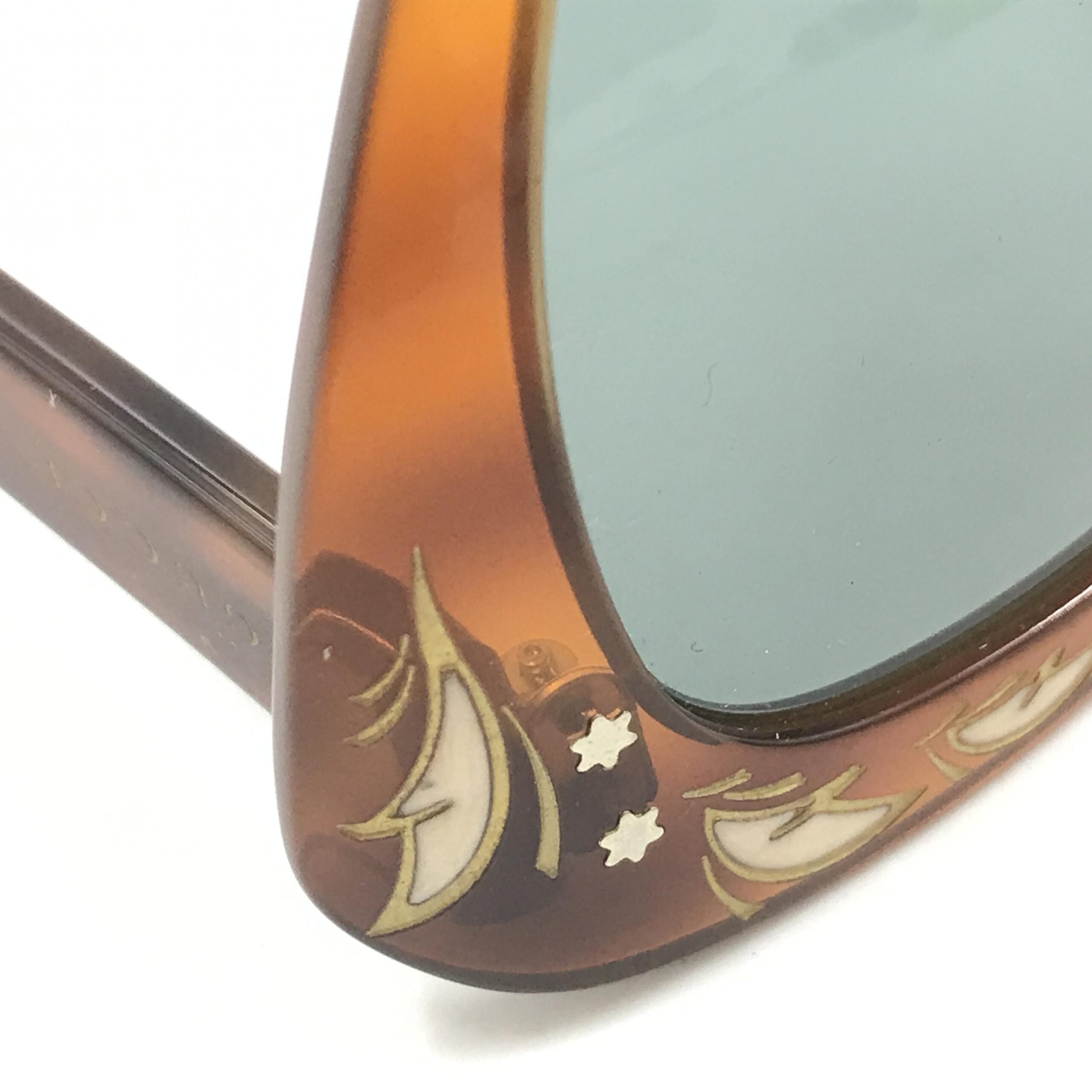 Gucci Cat Eye Sunglasses - Timeless Designer Luxury Accessory