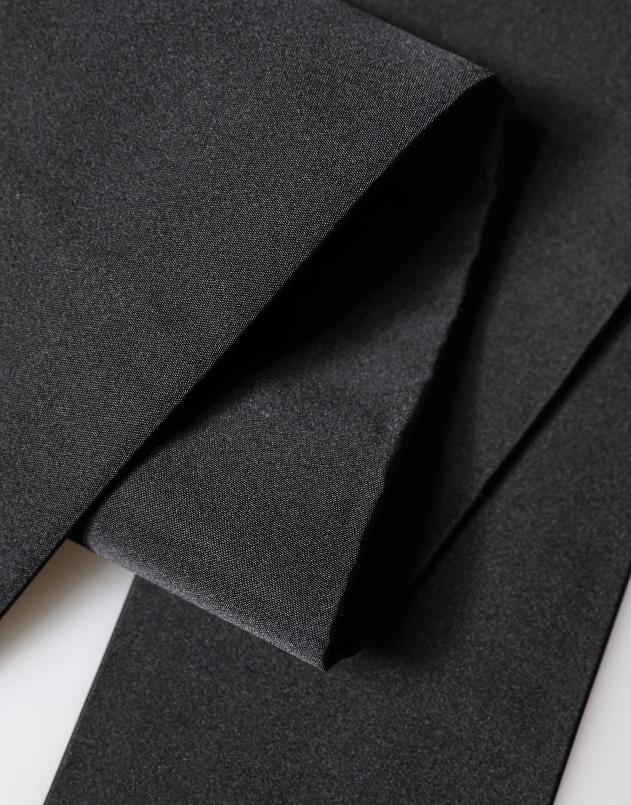 Dolce & Gabbana Black Silk Fringe Neck Wrap Foulard 160.5cm x 8cm Scarf