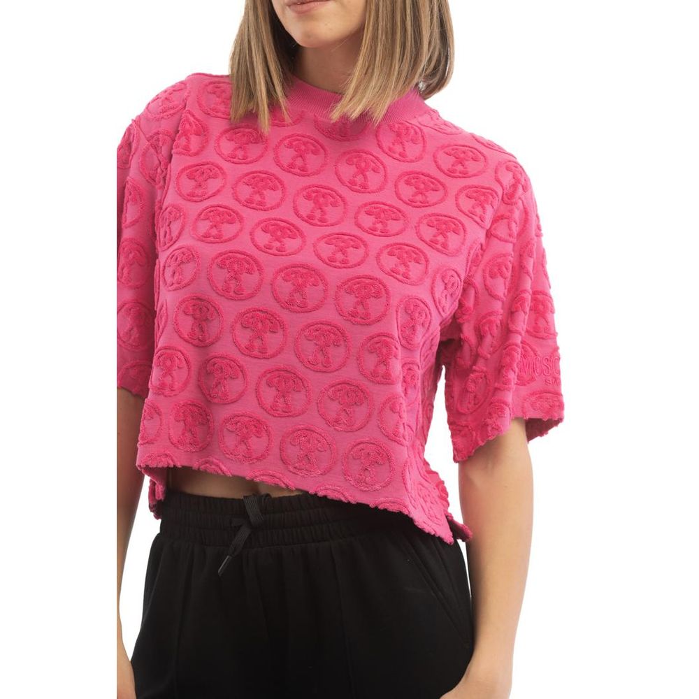 Elevate your wardrobe with the Moschino Fuchsia Cotton T-Shirt, a masterpiece of Italian craftsmanship in vibrant cotton, embodying timeless luxury and effortless elegance.