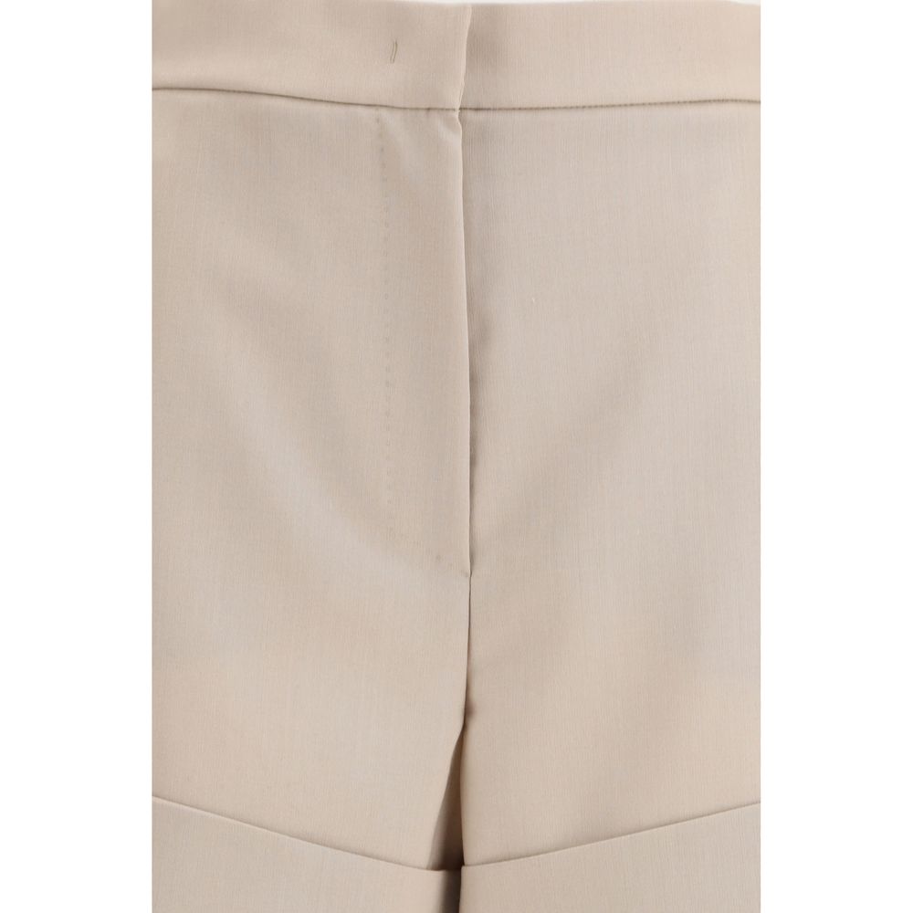 Discover the Max Mara Bicolor Fleece Wool Shorts, a sublime blend of fleece wool and silk, embodying effortless elegance and timeless sophistication for the discerning individual.