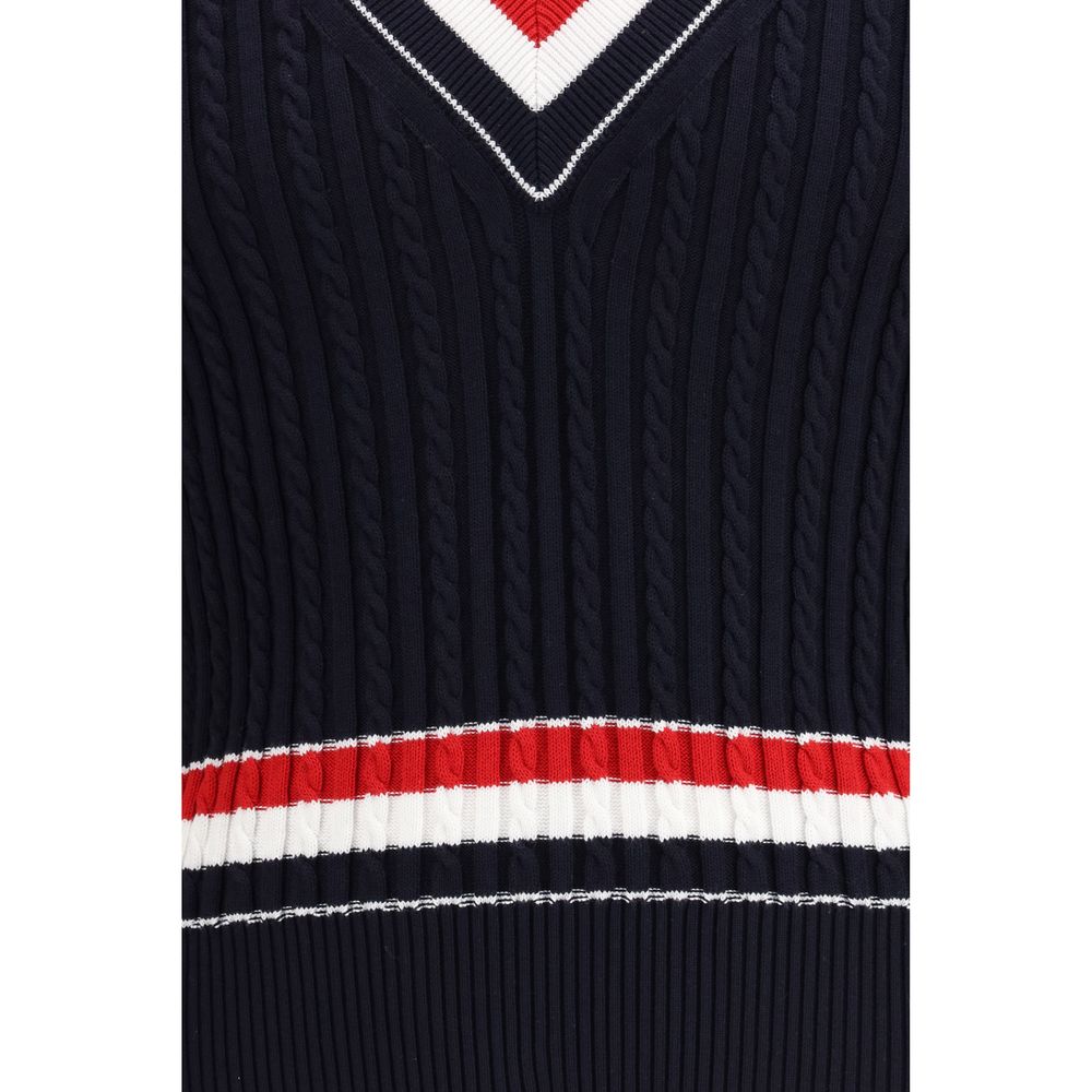 Discover the Thom Browne Blue Cotton Sweatshirt from the SS26 collection, a luxurious blend of refined craftsmanship and timeless elegance, perfect for sophisticated moments.