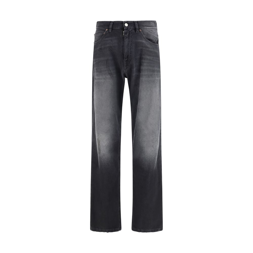 Discover the MM6 Black Cotton Straight-Leg Jeans, a perfect blend of timeless elegance and modern luxury, crafted from premium materials for effortless sophistication.