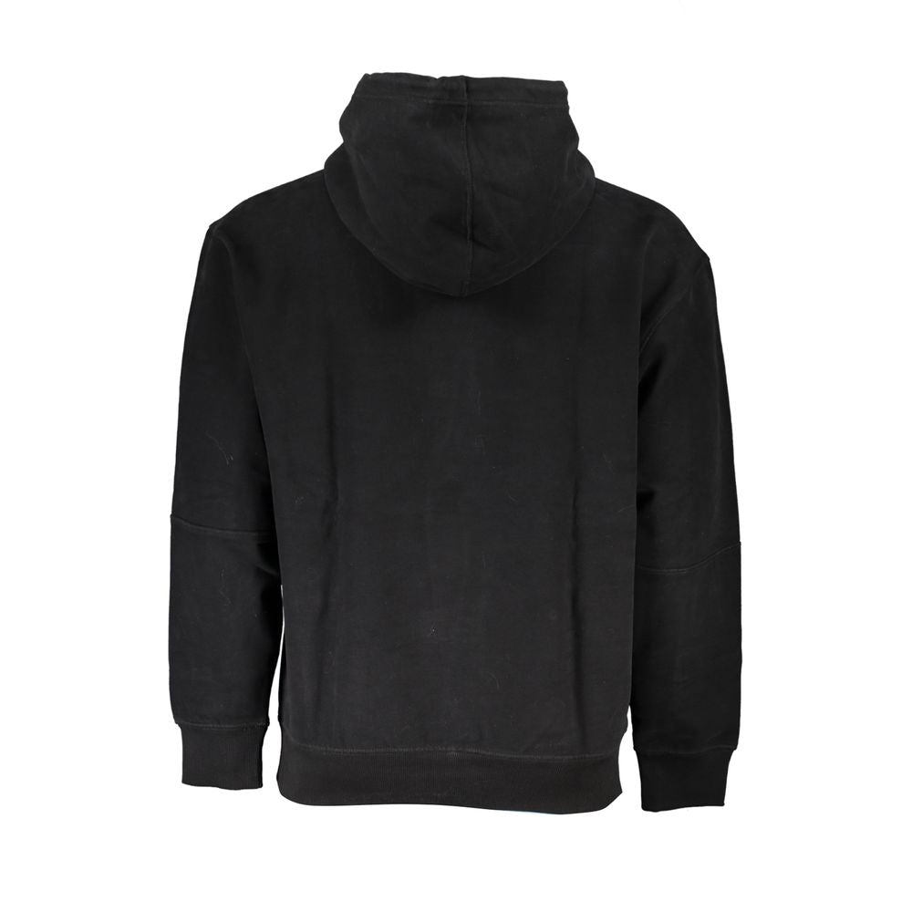 Discover the Hugo Boss Black Cotton Mens Sweatshirt, a luxurious blend of 80% cotton and 20% polyester, tailored for the discerning individual who values elegance and comfort.