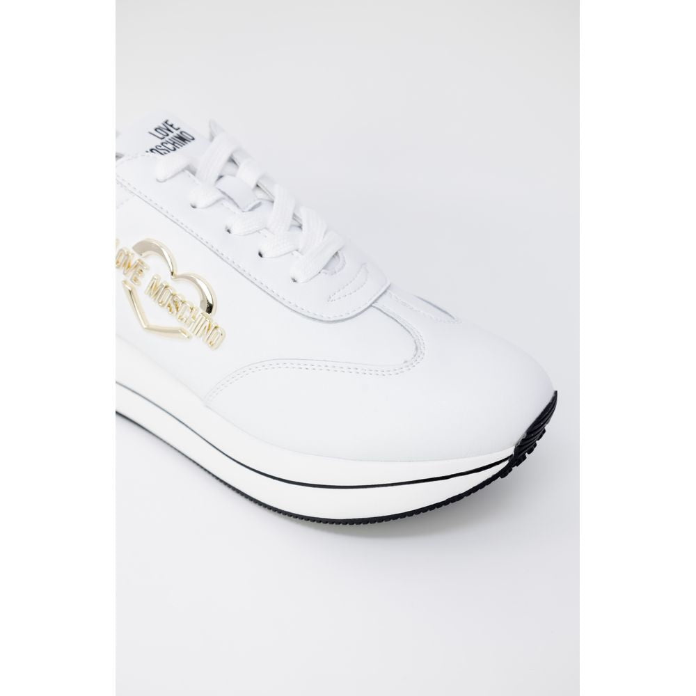 Elevate your style with Love Moschino White Leather Low Top Sneakers, a seamless blend of luxury and comfort, perfect for the modern connoisseur.