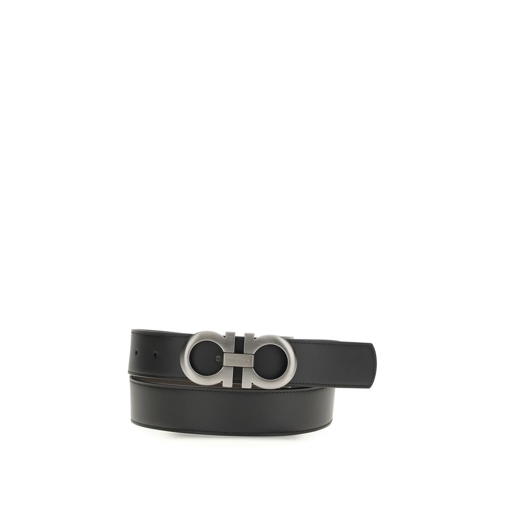 Indulge in the exquisite Ferragamo Black Calf Leather Bos Taurus Belt from the SS26 collection, a symbol of timeless elegance and unparalleled craftsmanship.