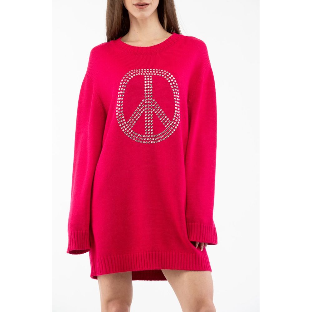 Elevate your wardrobe with the Moschino Fuchsia Wool Casual Dress, a luxurious blend of wool and acrylic that embodies elegance and effortless sophistication for any occasion.