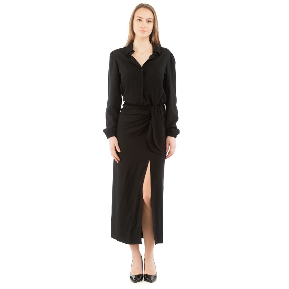 Indulge in the Moschino Black Marabou Casual Dress, a 2023 masterpiece of Italian craftsmanship, blending playful elegance with luxurious comfort for unforgettable moments.
