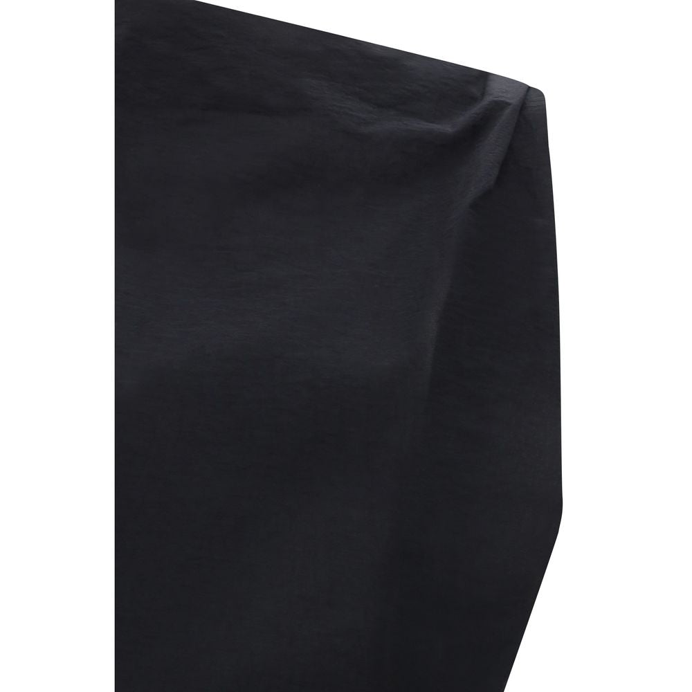 Experience the allure of the Jacquemus Black Cotton Casual Dress from the SS26 collection, where exquisite draping meets luxurious comfort, redefining elegance.