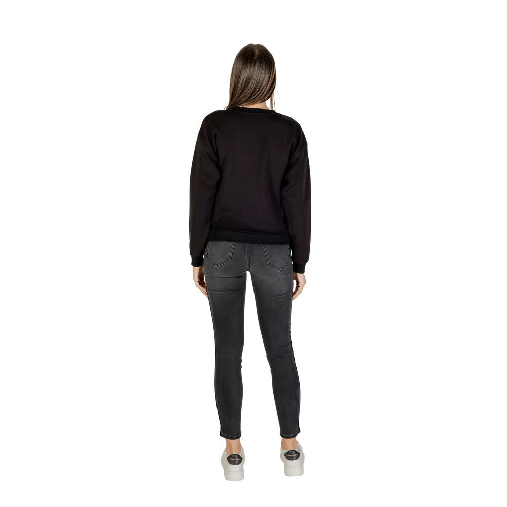 Elevate your wardrobe with the Armani Exchange Bicolor Viscose Sweatshirt, a blend of elegance and comfort crafted for the discerning individual seeking timeless sophistication.