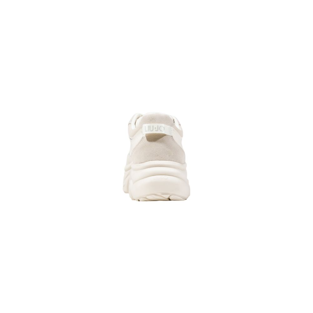 Elevate your style with Liu Jo's White Artificial Leather Chunky Sneakers from the FW25 collection, where modern craftsmanship meets luxurious comfort for the discerning individual.