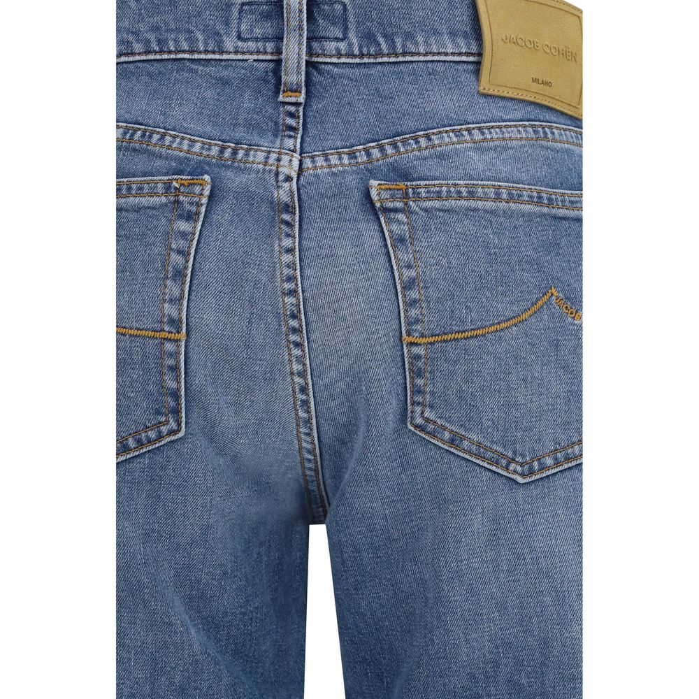 Experience the artisanal elegance of Jacob Cohen's Blue Cotton Straight-Leg Jeans, crafted from luxurious cotton for a timeless silhouette that embodies sophistication and comfort.