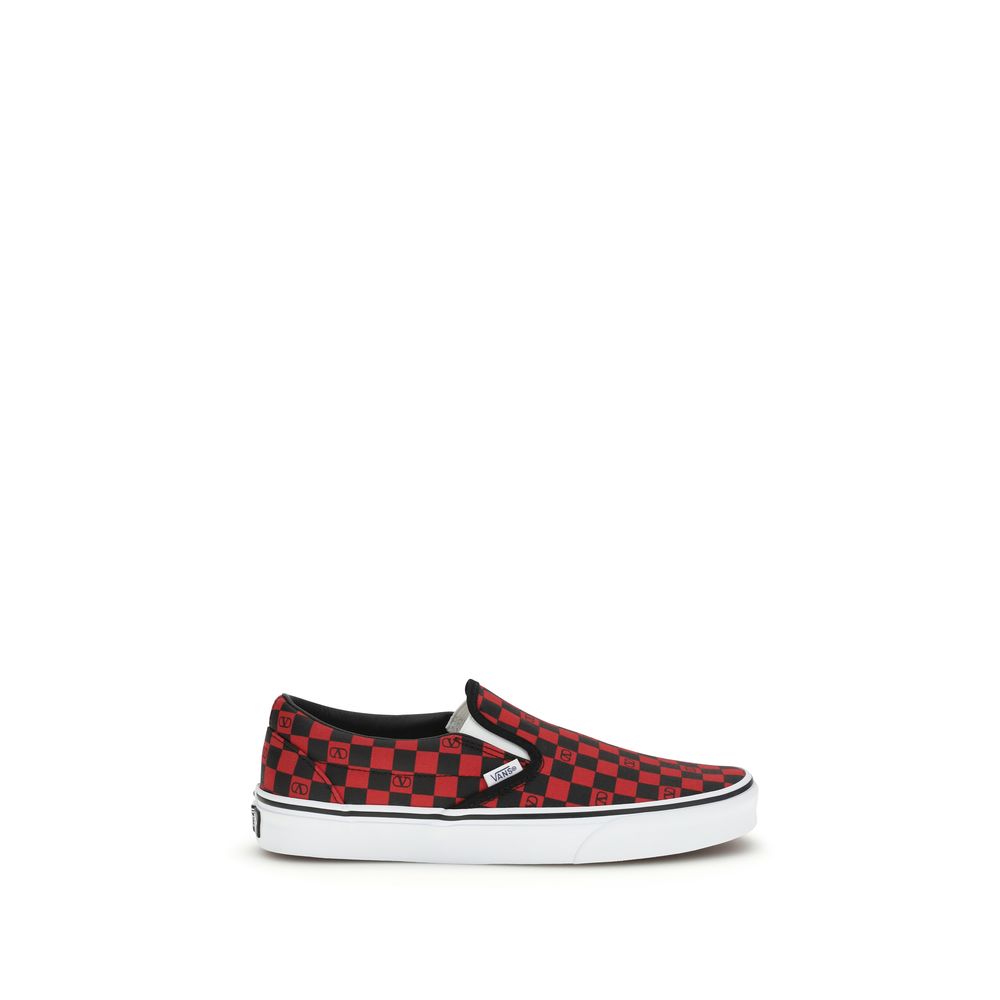 Elevate your style with Valentino Garavani's Multicolor Cotton Low Top Sneakers, where luxurious craftsmanship meets urban sophistication for the discerning individual.