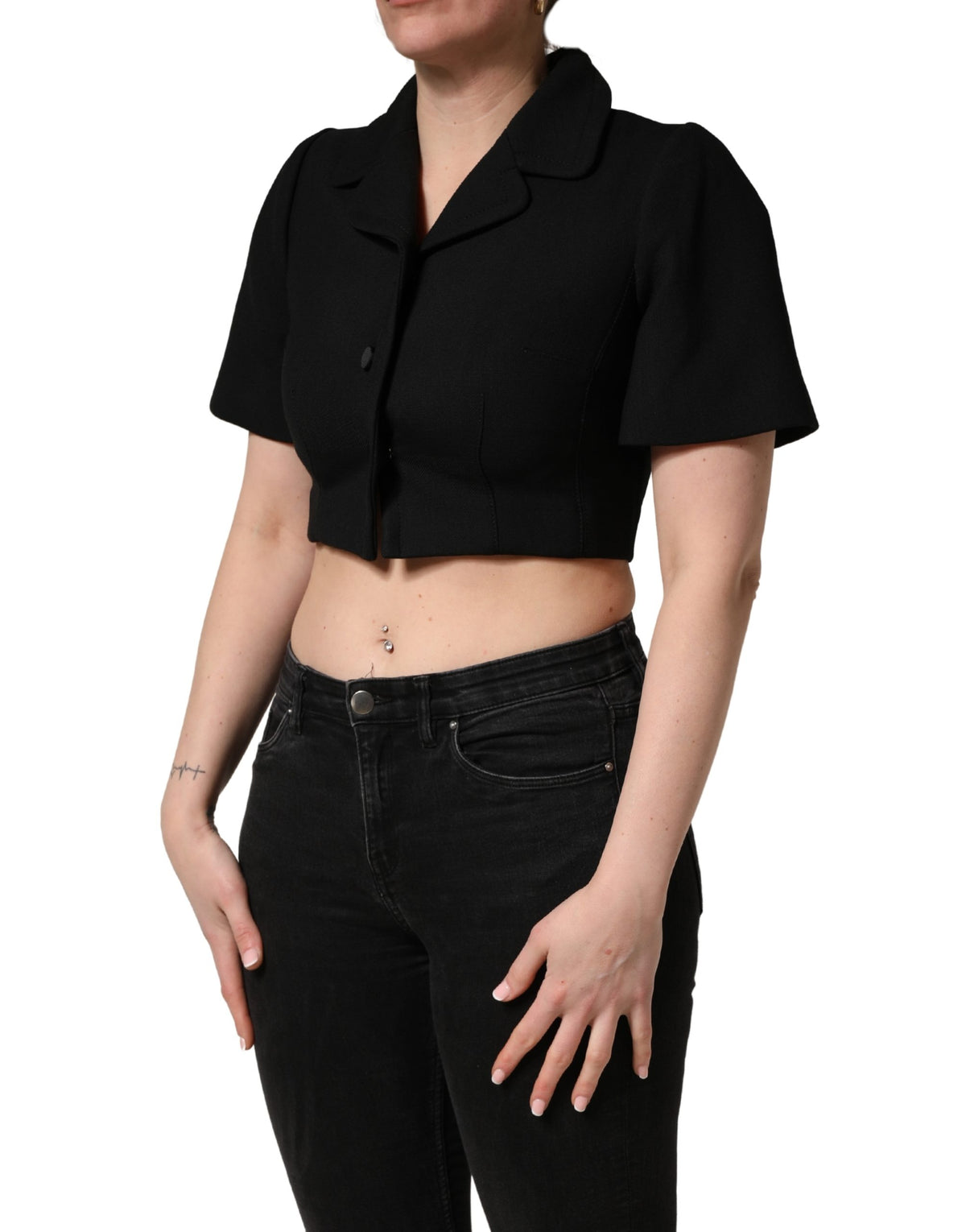 Experience the allure of Dolce & Gabbana's Black Collared Cropped Blouse, a masterpiece of Italian craftsmanship, blending luxurious materials for timeless elegance.