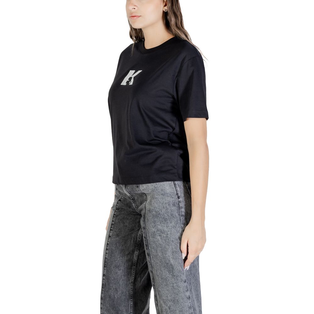 Elevate your wardrobe with the Karl Lagerfeld Black Cotton T-Shirt, a luxurious blend of comfort and sophistication, perfect for any occasion.