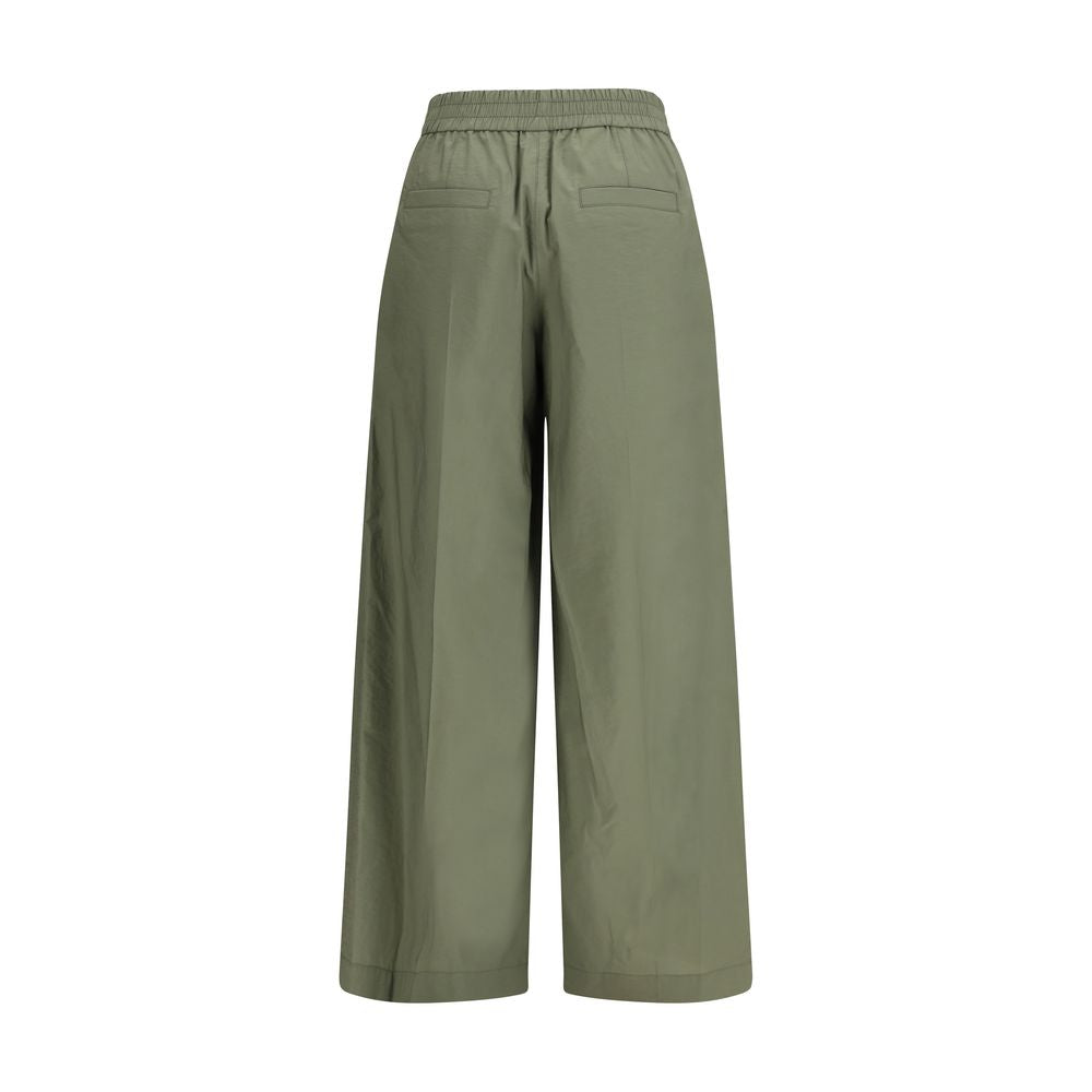 Elevate your wardrobe with the Brunello Cucinelli Bicolor Cotton Casual Pants, crafted from a luxurious blend of cotton and polyamide for timeless elegance and effortless sophistication.