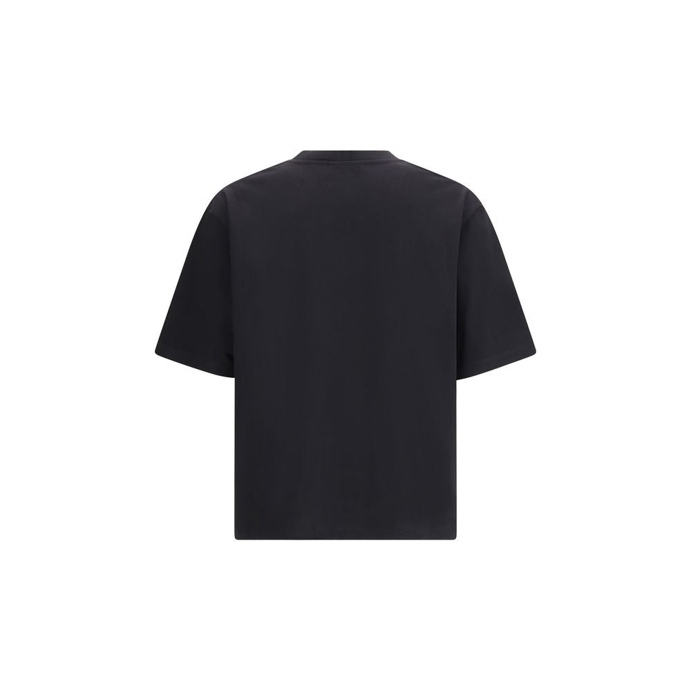 Discover the Dsquared² Black Cotton T-Shirt, a luxurious blend of 100% cotton and minimalist design, perfect for effortlessly elevating your everyday elegance.