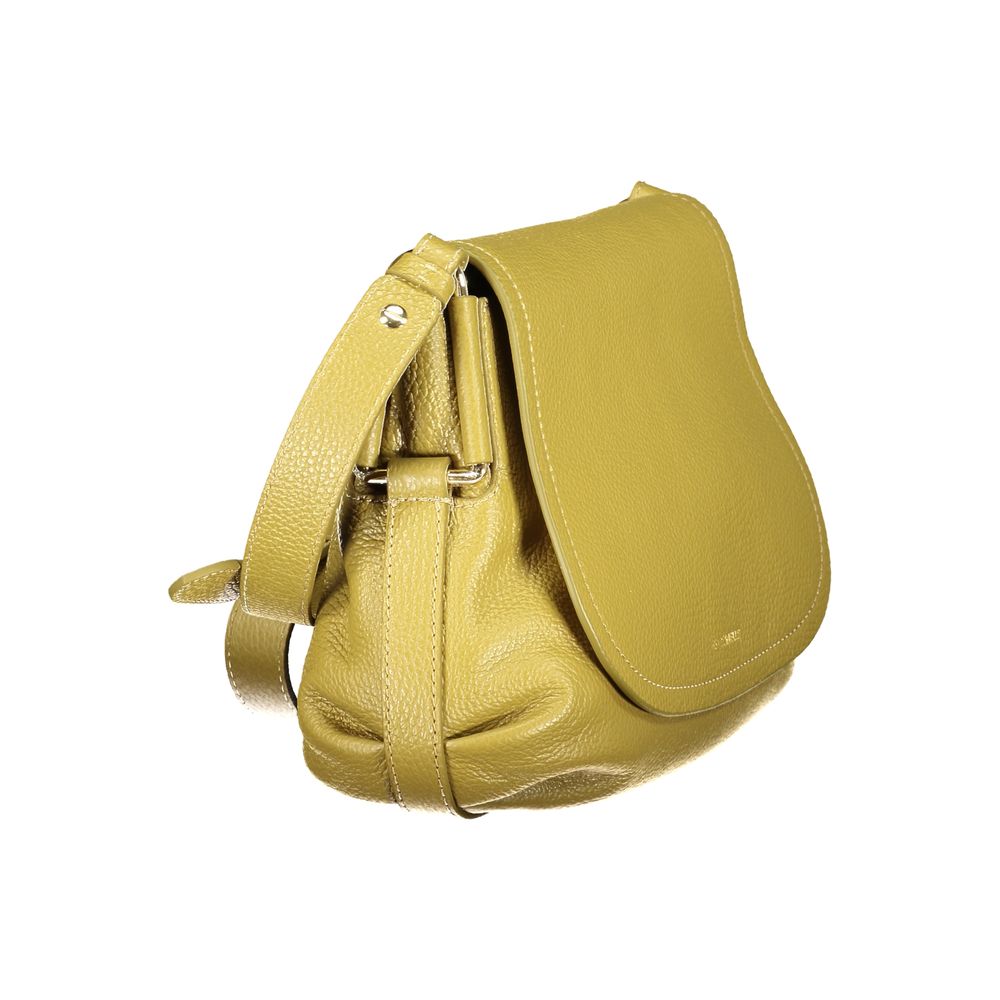 Indulge in the exquisite Coccinelle Verde Pelle Women Handbag, crafted from 100% Pelle leather in a striking Viola hue, embodying timeless luxury and unparalleled sophistication.