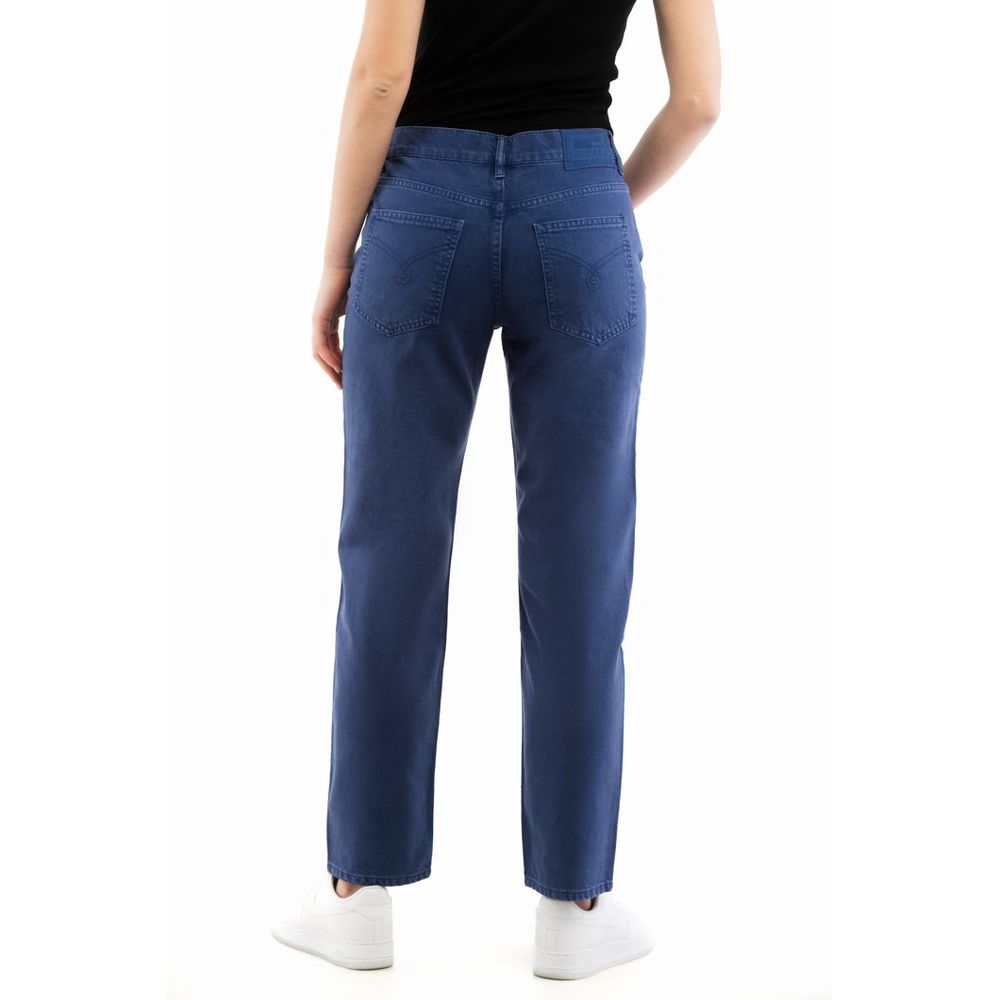 Elevate your wardrobe with Moschino Blue Cotton Straight-Leg Jeans, a luxurious blend of exquisite craftsmanship and timeless style, perfect for the discerning individual.