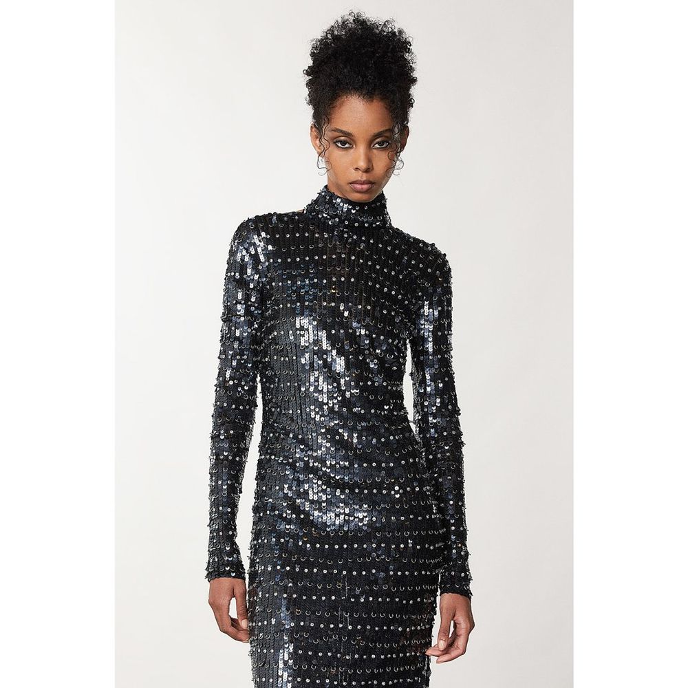 Elevate your elegance with the Patrizia Pepe Gold Polyamide Cocktail Dress, a masterpiece of sequined luxury that embodies sophistication for every glamorous occasion.