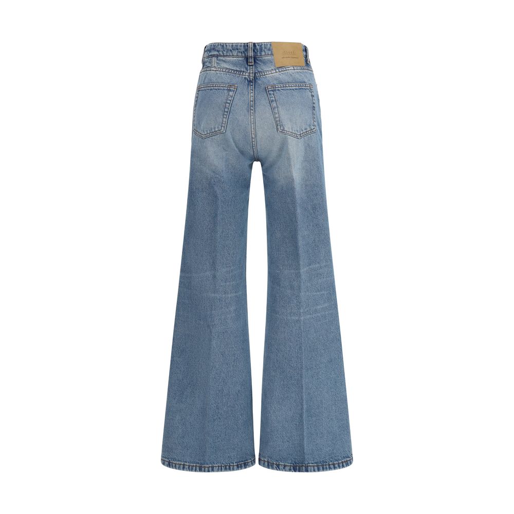 Elevate your style with AMI Paris Blue Cotton Flared Jeans from the SS26 collection, crafted from luxurious cotton for timeless elegance and effortless sophistication.