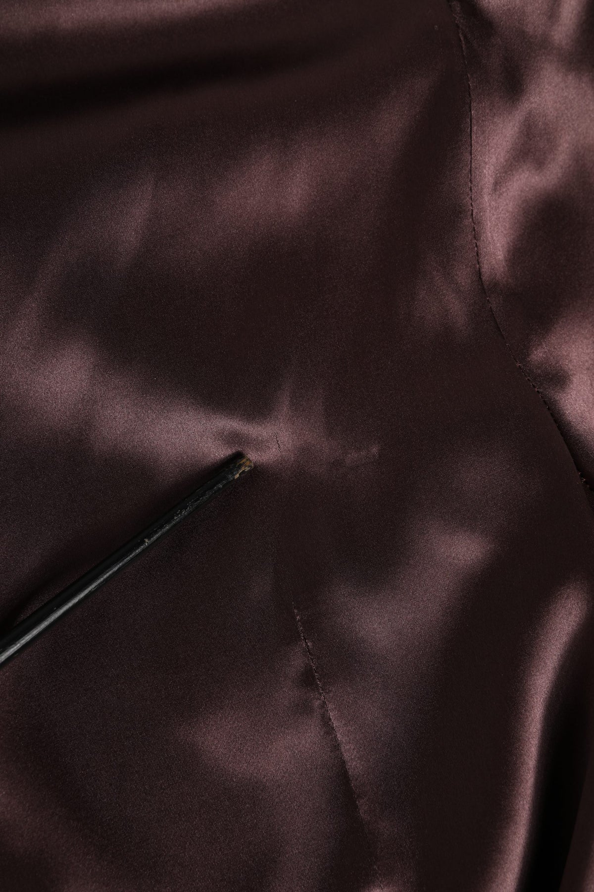 Indulge in the exquisite allure of Dolce & Gabbana's Violet Satin Long Sleeve Ascot Tie Shirt, a testament to Italian craftsmanship and timeless elegance, perfect for any sophisticated occasion.