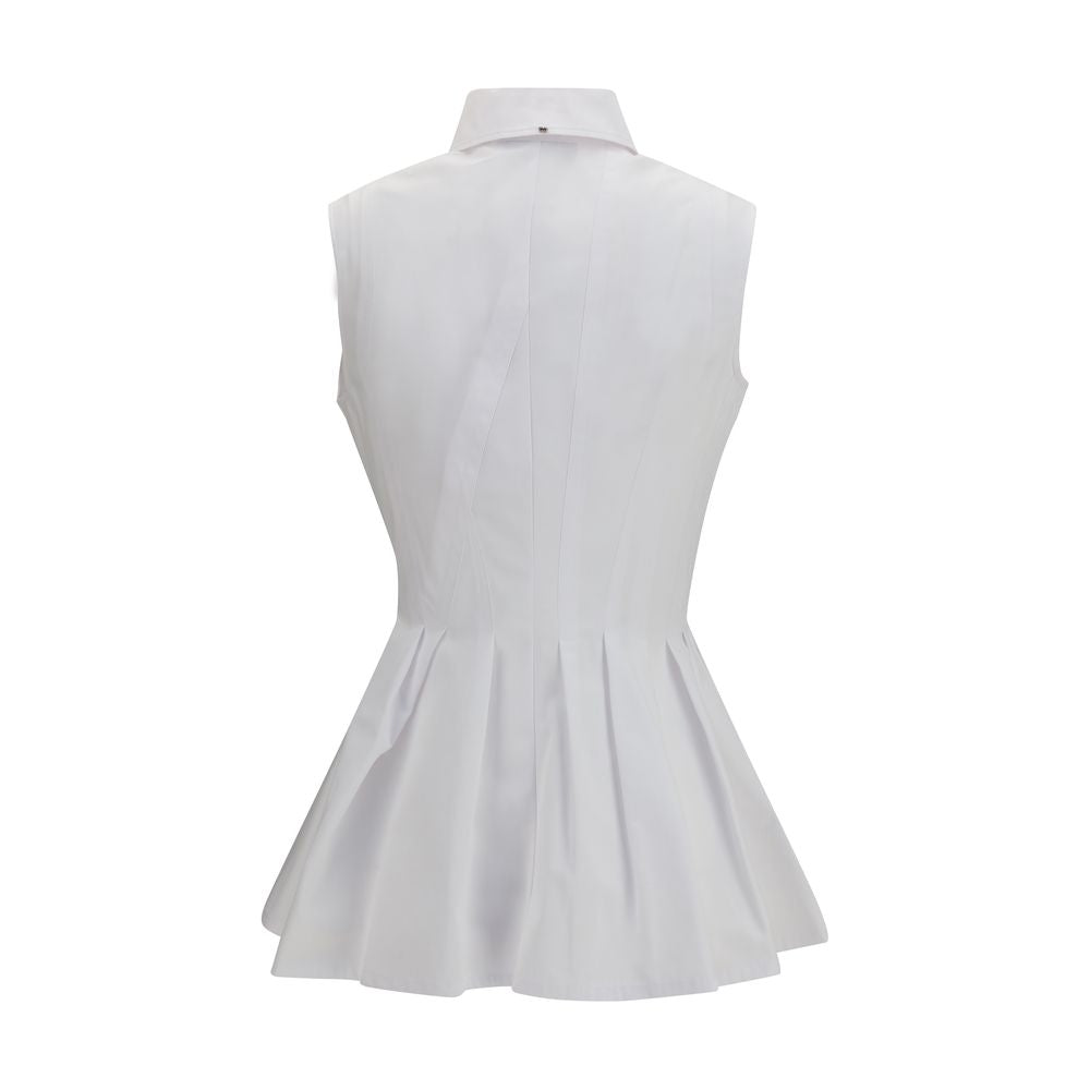 Experience the epitome of elegance with the Max Mara White Cotton Shirt, a timeless piece from the SS26 collection, crafted for sophisticated versatility and refined allure.