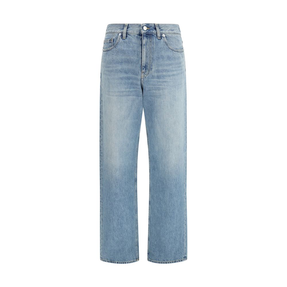 Elevate your style with Gucci Blue Cotton Straight-Leg Jeans, crafted from luxurious certified cotton denim, embodying timeless elegance and sophisticated allure.