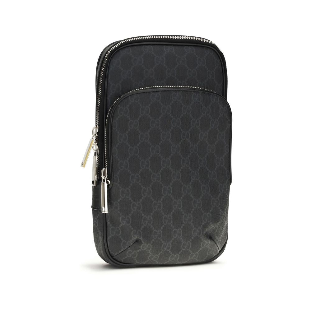 Elevate your style with the Gucci Black Polyurethane Shoulder Bag from the SS26 collection, a perfect blend of exquisite craftsmanship and timeless elegance.