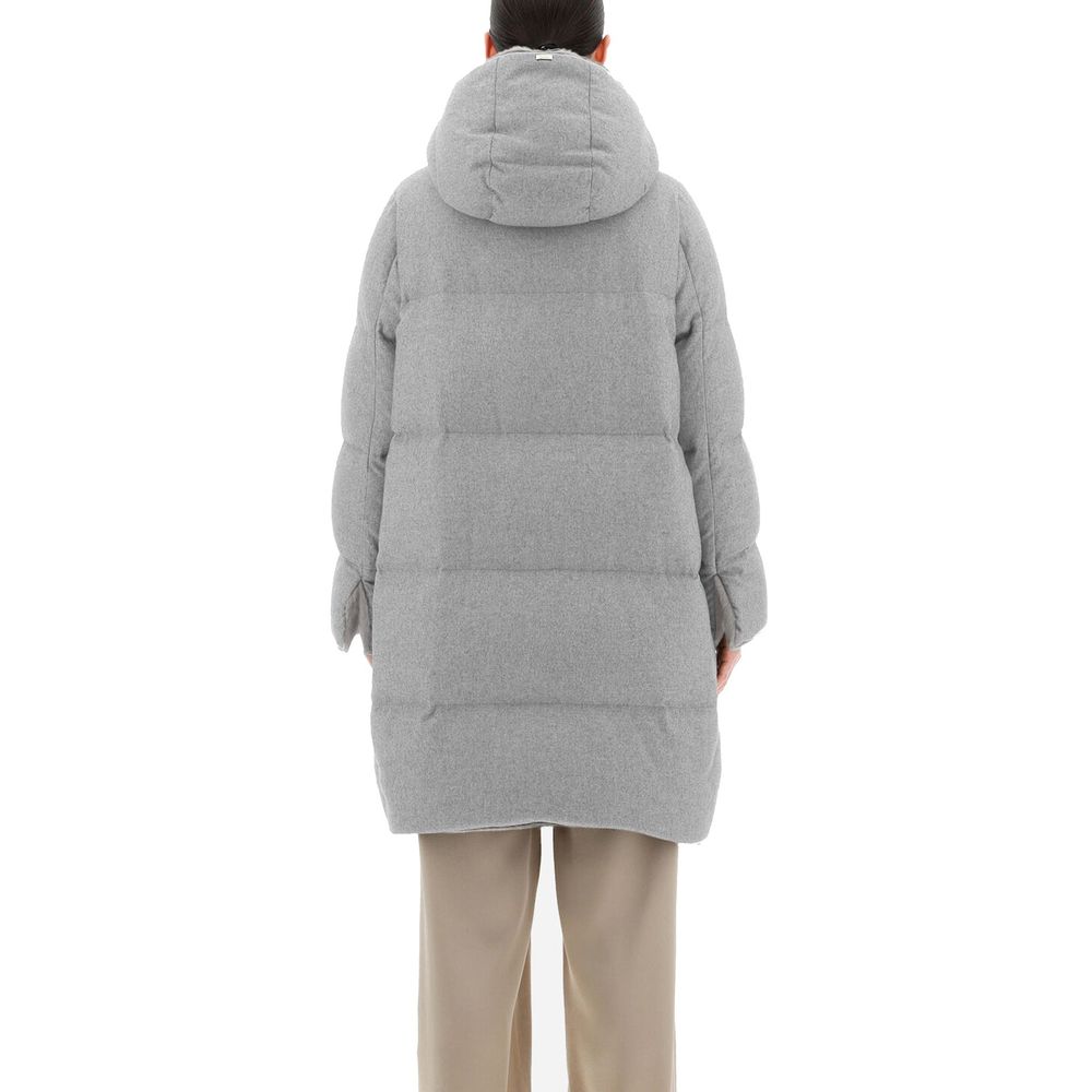 Indulge in the exquisite Herno Gray Cashmere Coat, a harmonious blend of cashmere and silk, embodying timeless elegance and luxurious warmth for discerning tastes.