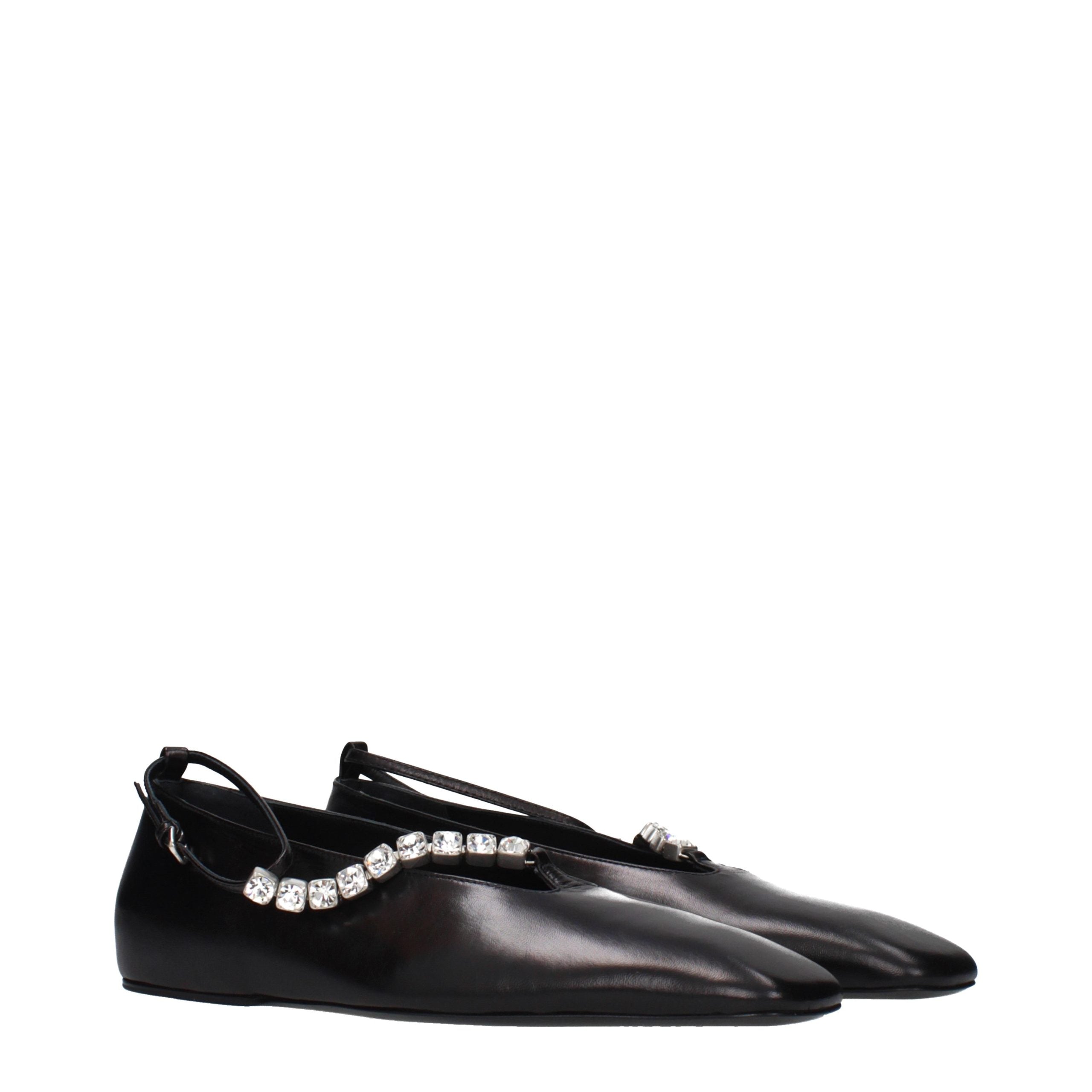 Experience the exquisite craftsmanship of Jil Sander Black Leather Ballet Flats, where luxurious materials meet timeless elegance, perfect for every discerning individual.