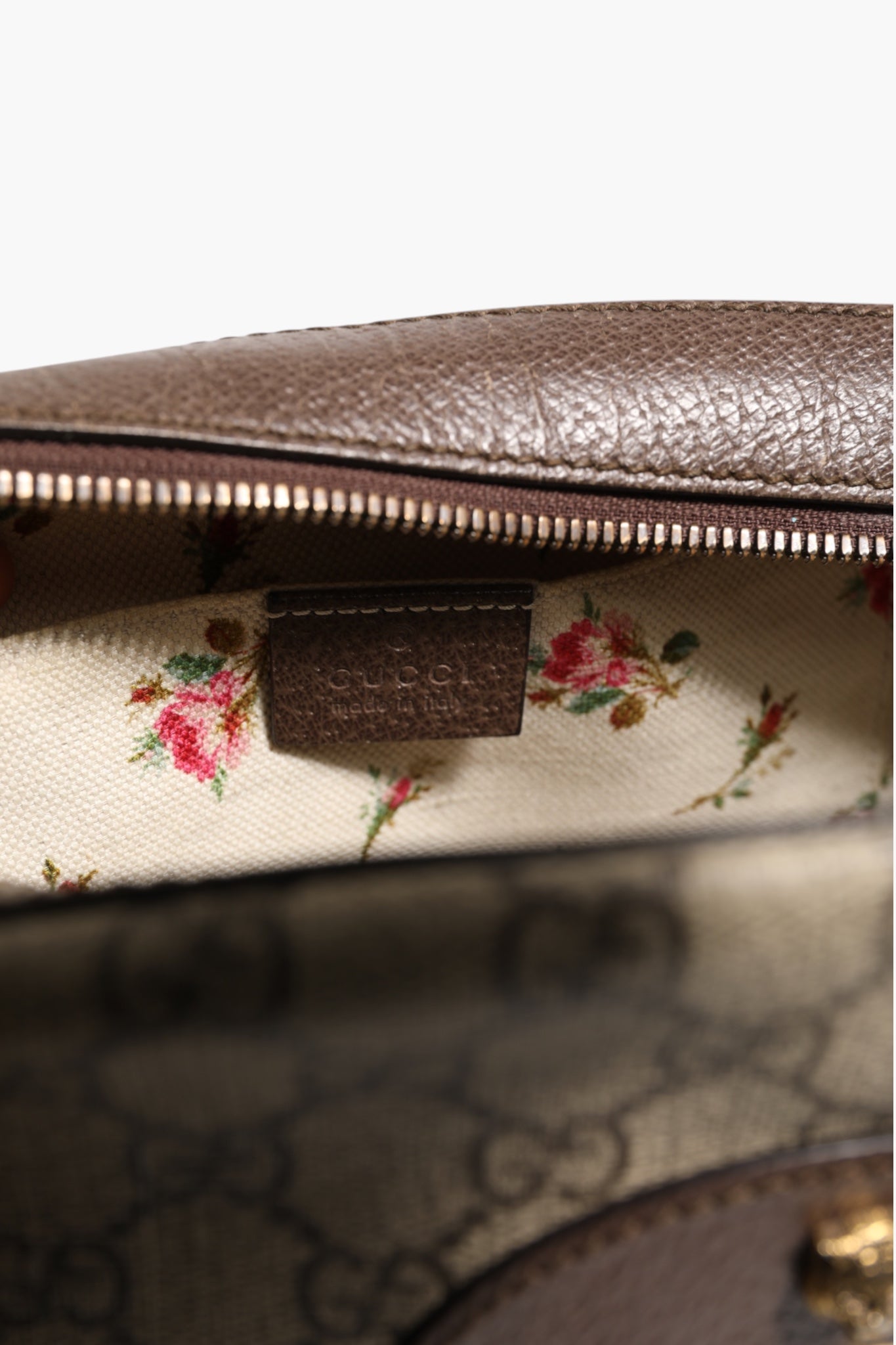 Gucci GG Supreme Coated Canvas Neo Messenger Bag