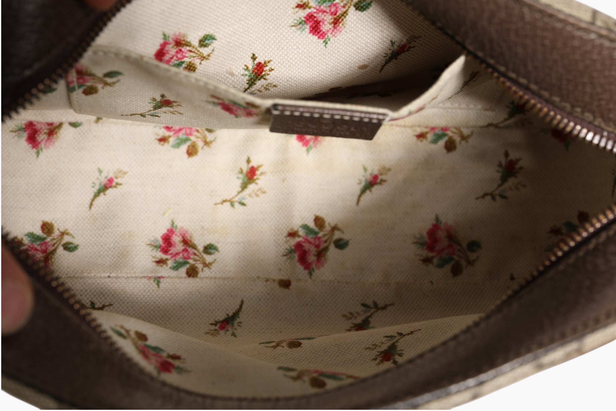 Gucci GG Supreme Coated Canvas Neo Messenger Bag