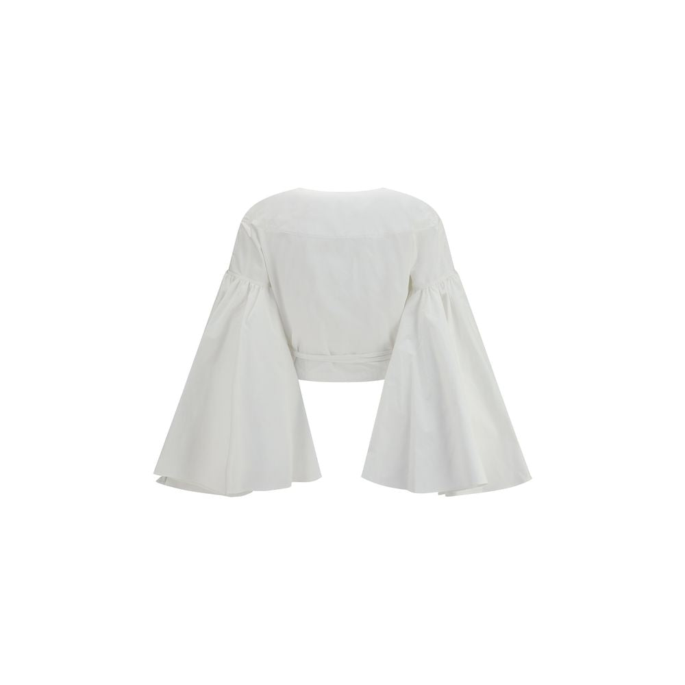 Elevate your wardrobe with the Jacquemus White Cotton Shirt from the SS26 collection, crafted in luxurious cotton poplin, embodying timeless elegance and sophisticated allure.