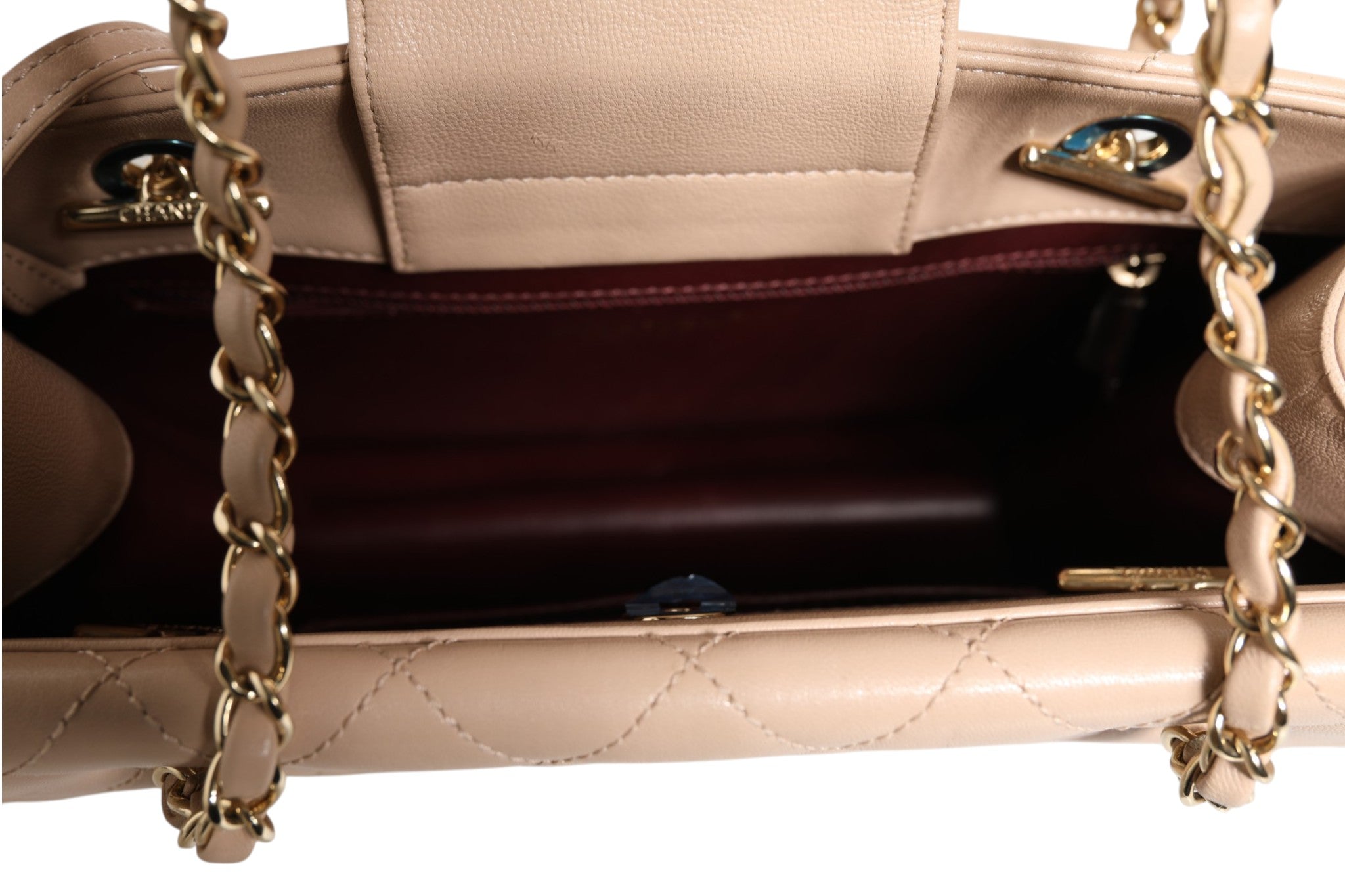 Chanel Quilted Leather Beauty Lock Flap Bag - Timeless Luxury