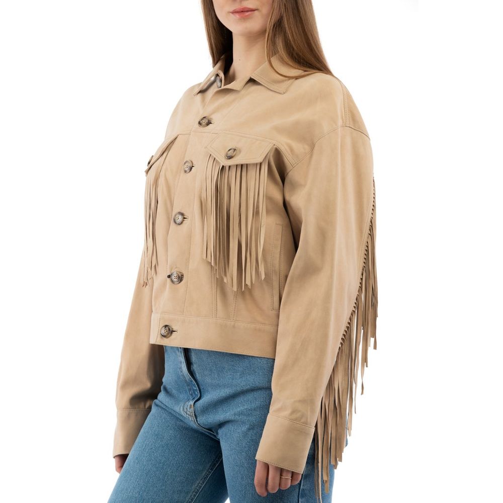 Discover the Moschino Beige Leather Jacket, a masterpiece of 100% cotton craftsmanship that elevates your wardrobe with timeless elegance and versatile sophistication.