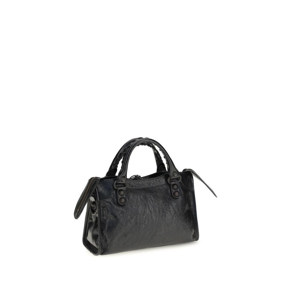 Indulge in the Balenciaga Black Lamb Leather Shoulder Bag from the SS26 collection, a masterpiece of craftsmanship that exudes elegance and sophistication for the discerning individual.