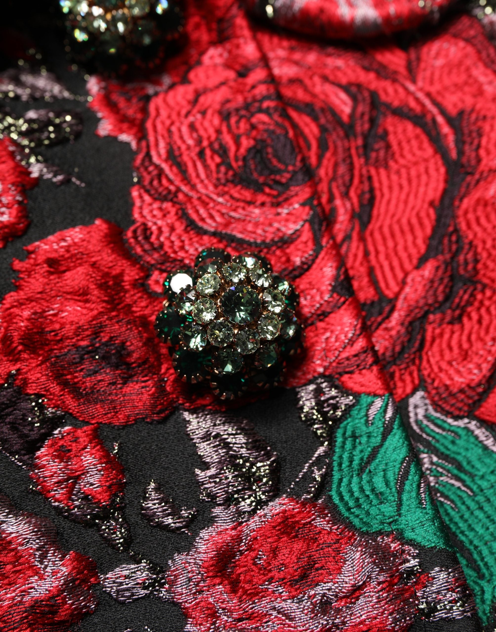 Elevate your wardrobe with the Dolce & Gabbana Multicolor Floral Brocade Button Blazer Jacket, a masterpiece of Italian craftsmanship that embodies luxurious sophistication and timeless elegance.