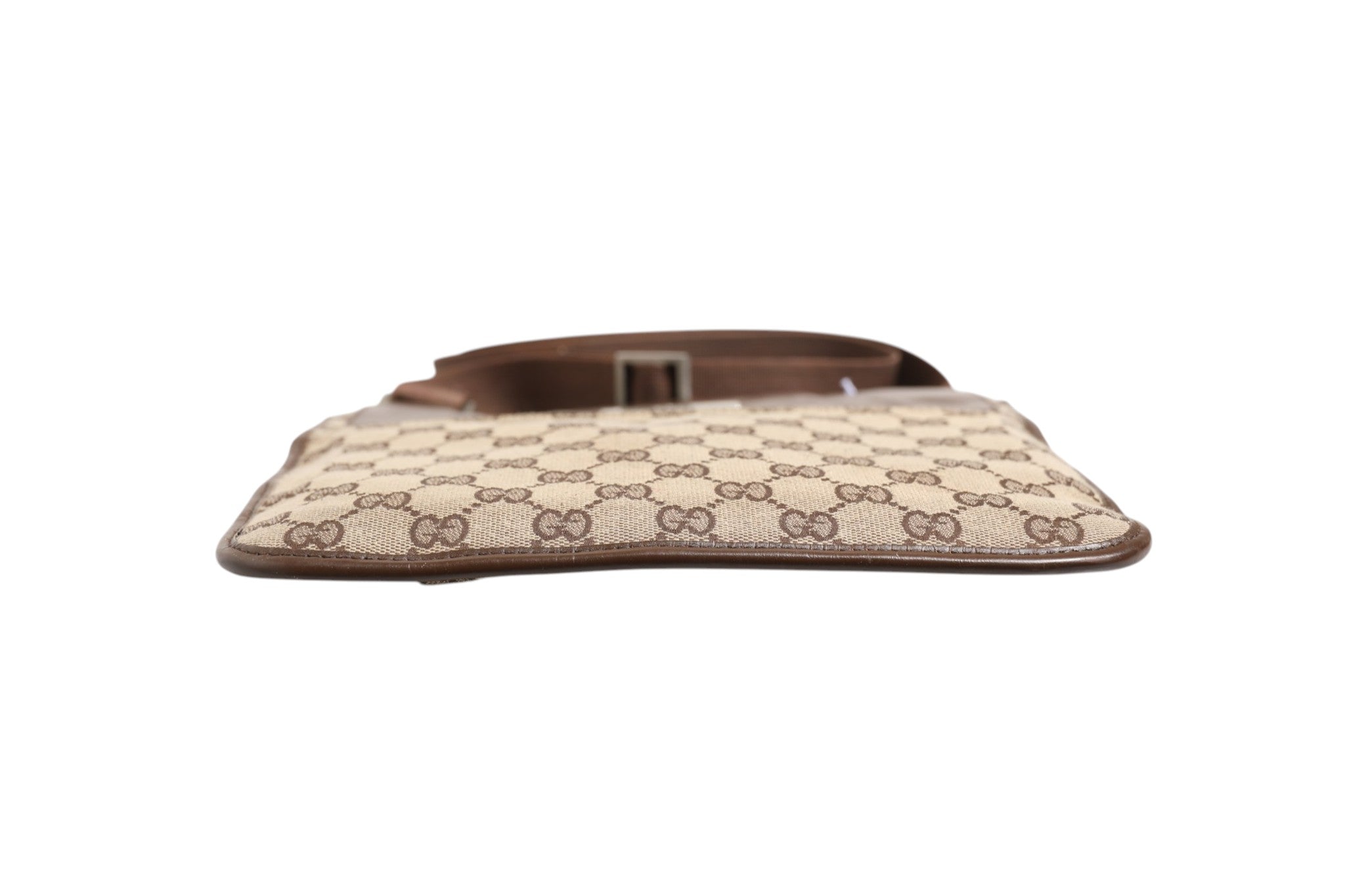 Discover the Gucci Supreme Shoulder Bag, a masterpiece of Italian craftsmanship in rich brown leather, embodying timeless elegance and sophisticated allure for every occasion.