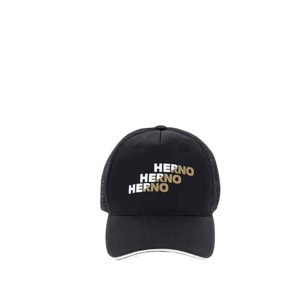 Discover the Herno Black Cotton Cap, a testament to Italian craftsmanship, blending timeless elegance with luxurious comfort for the discerning individual.