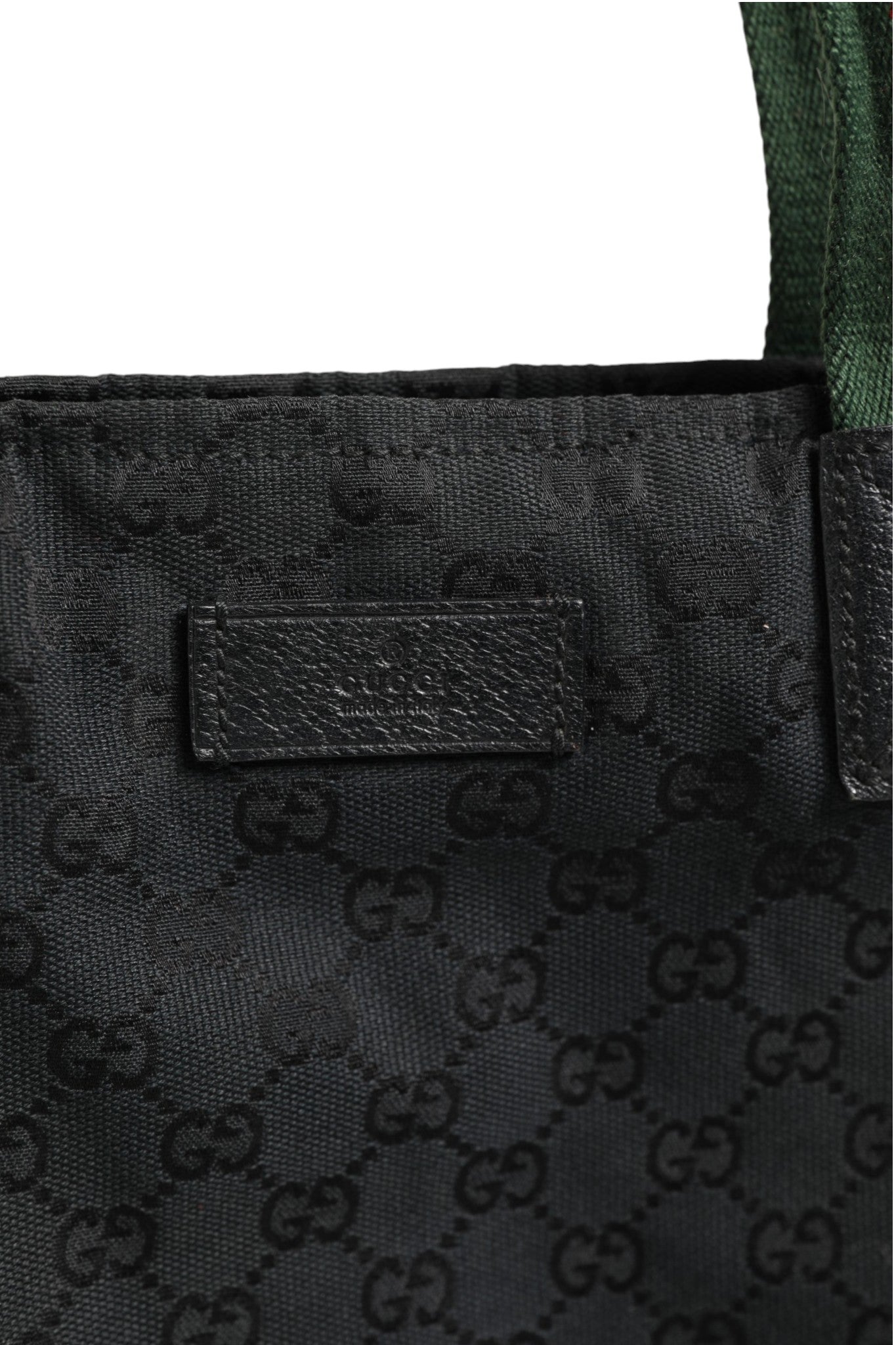 Discover the Gucci GG Canvas Sherry Line Mothers Bag, a masterpiece of luxury craftsmanship that embodies timeless elegance and sophisticated versatility for the discerning individual.