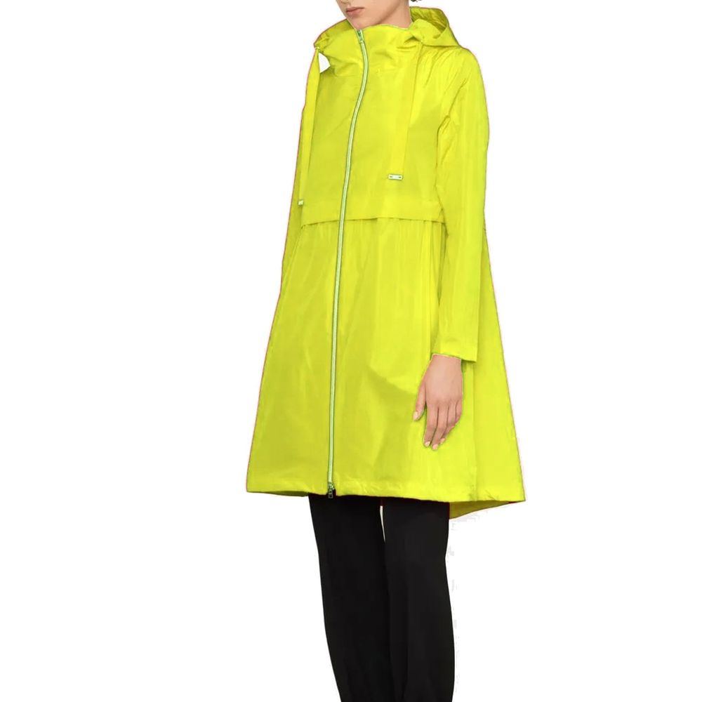 Elevate your wardrobe with the Herno Bicolor Polyester Coat, a masterpiece of Italian craftsmanship, designed for those who embody elegance and sophistication.