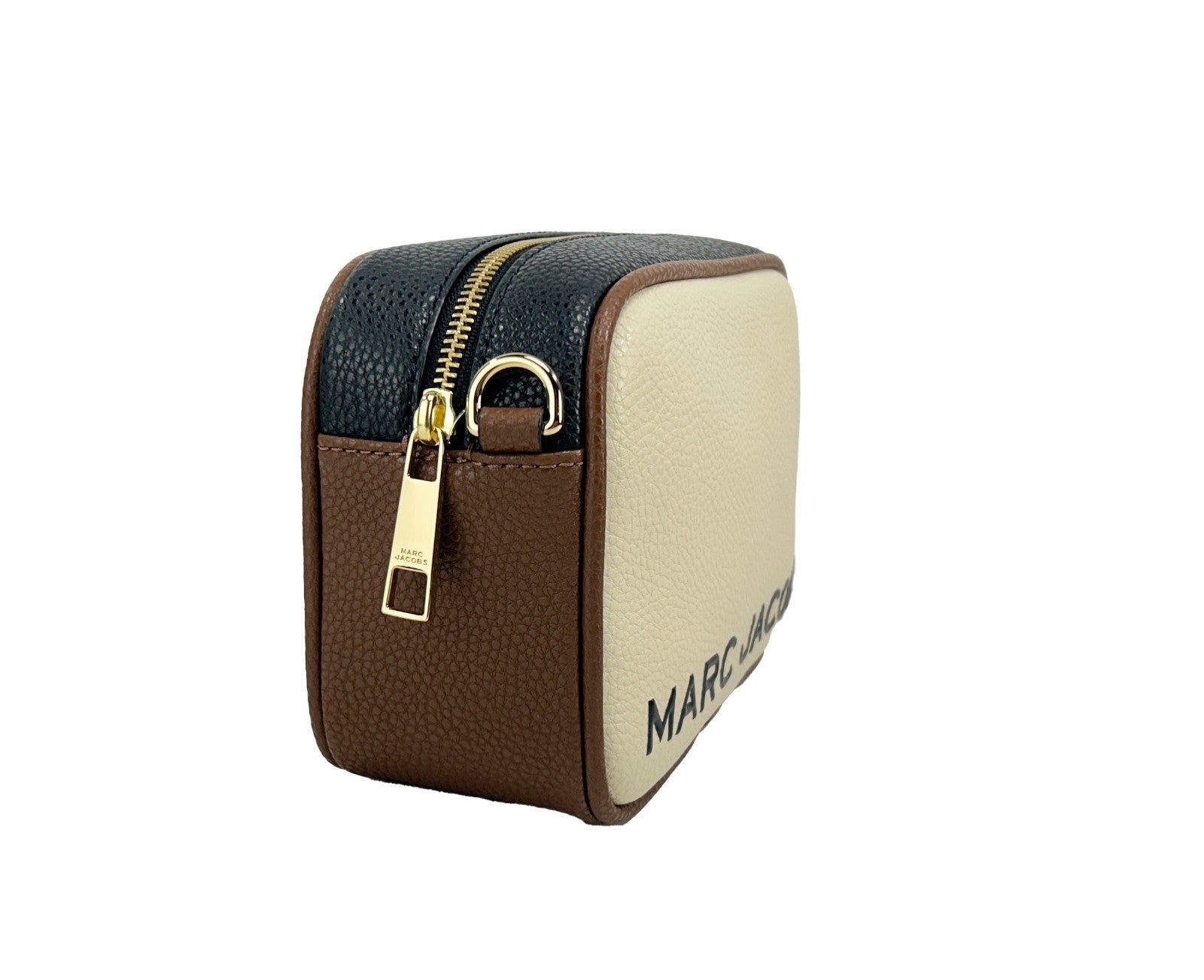 Indulge in the exquisite Marc Jacobs Flash Leather Camera Crossbody Bag, where artisanal luxury meets timeless elegance, perfect for the sophisticated individual.